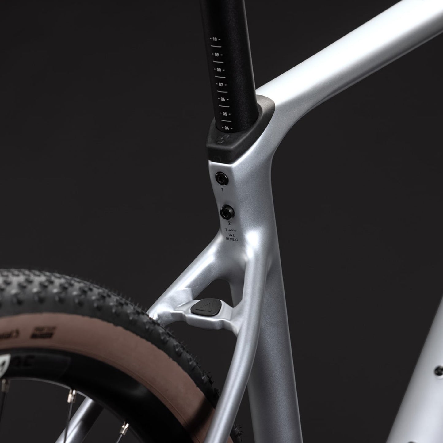 Nuroad SLX Gravel Bike