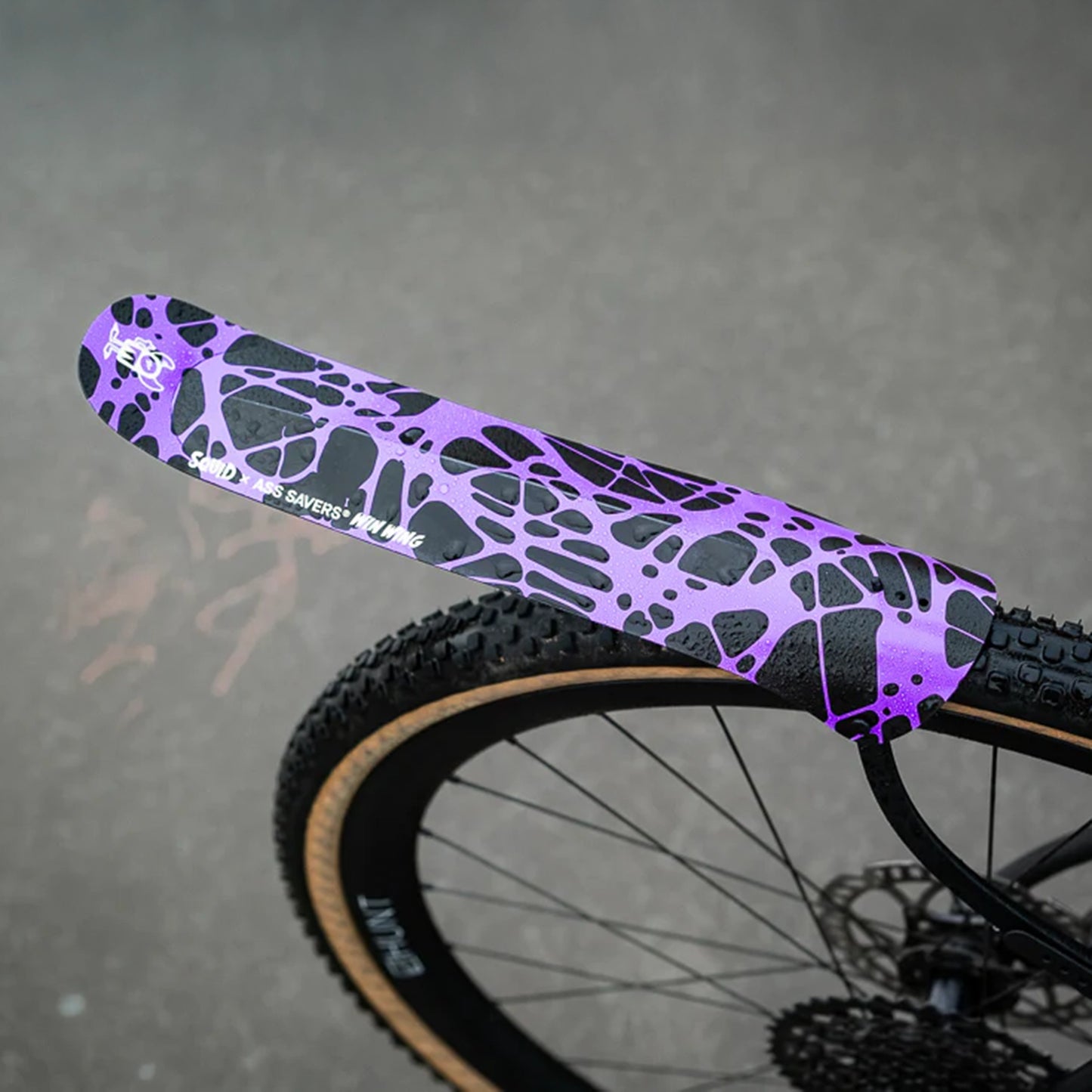 Win Wing 2 Gravel Squid